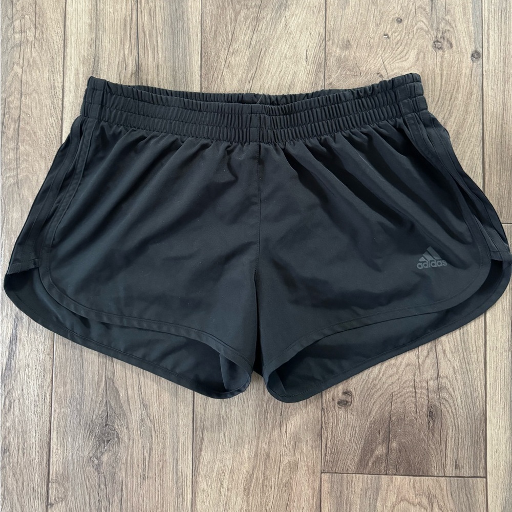 Adidas running short in great condition